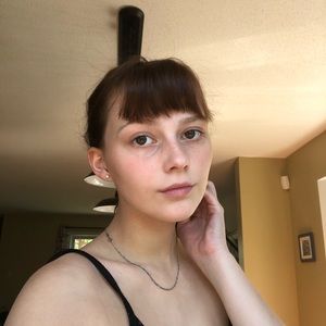 Meet your Posher, Dorothée